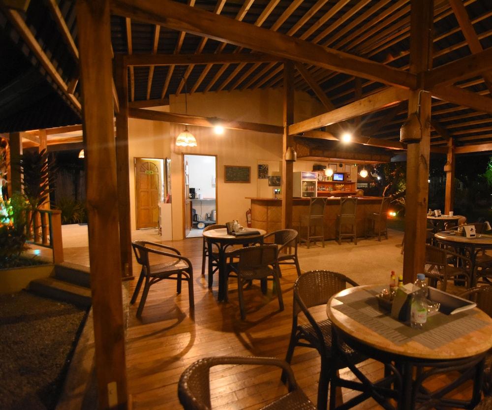 Alona42 Resort Panglao City Exterior foto